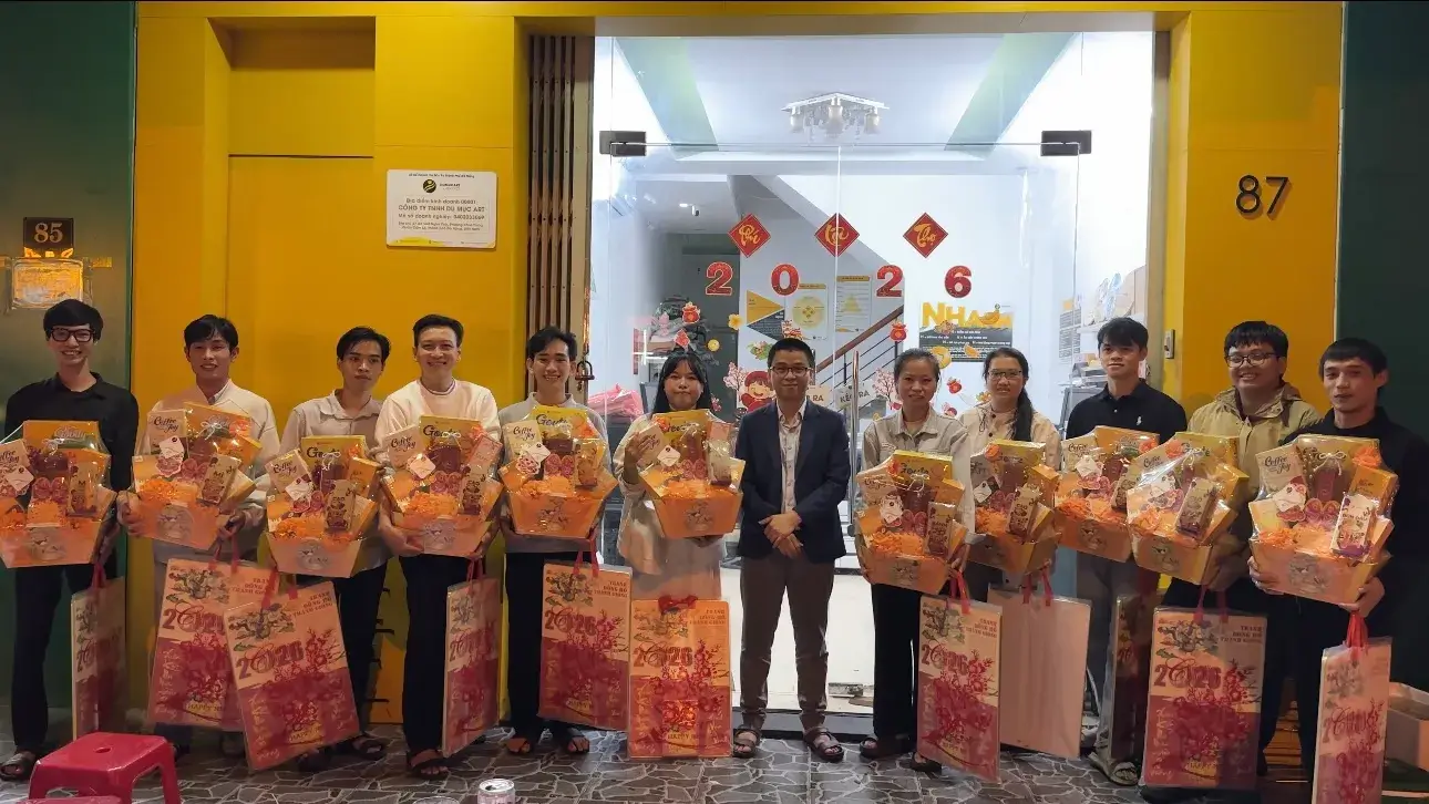 Tất niên Tất niên