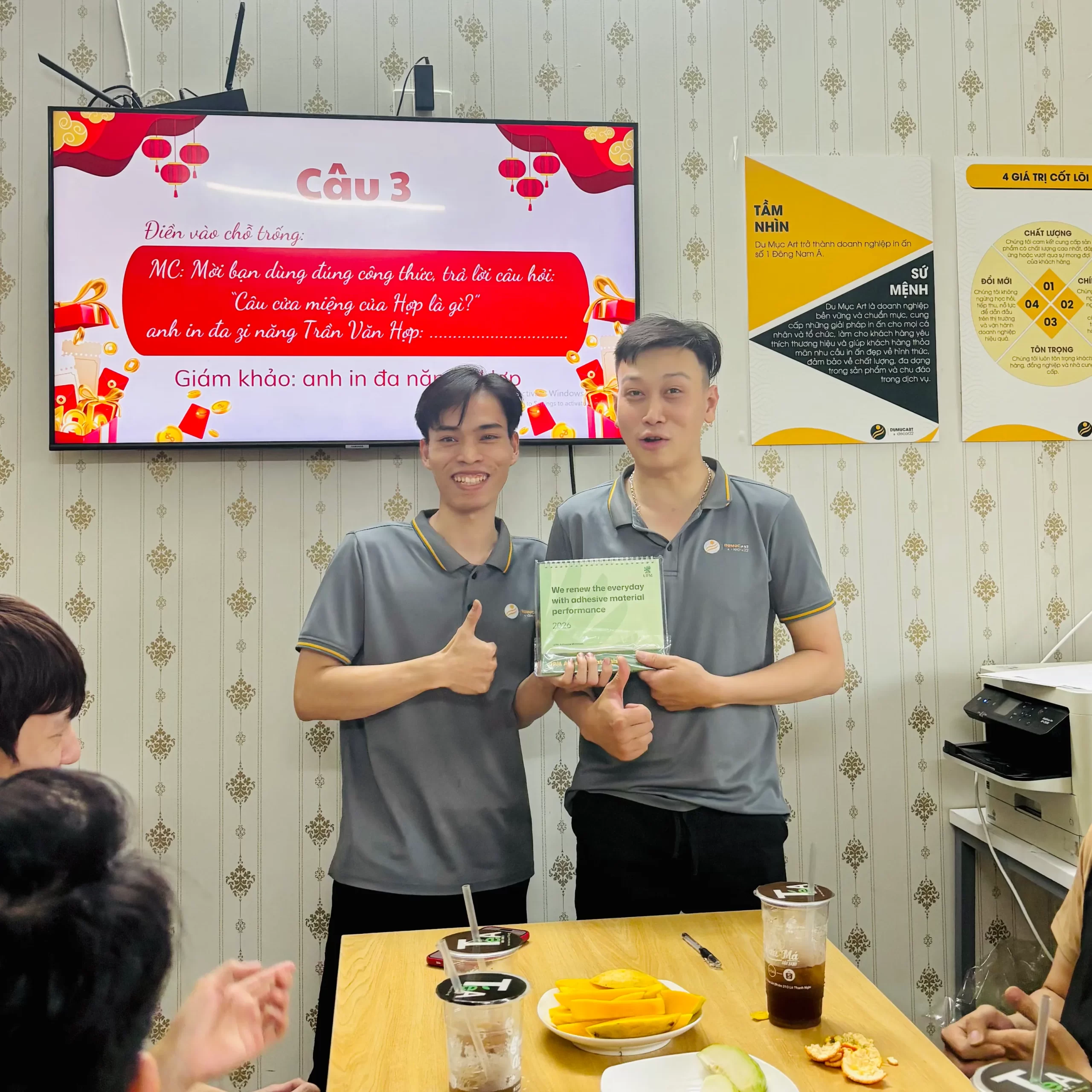 buổi họp khen thưởng cuối năm buổi họp khen thưởng cuối năm
