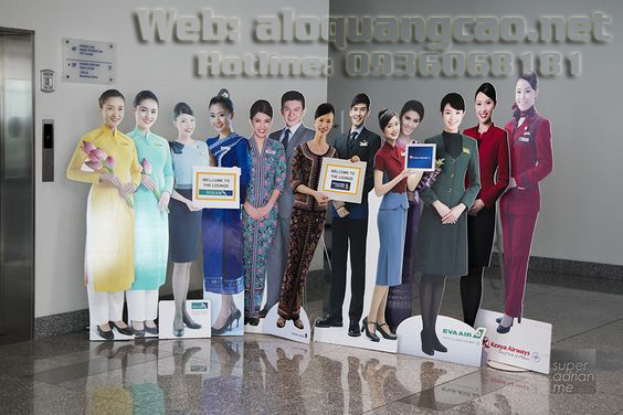 in standee hinh nguoi 6