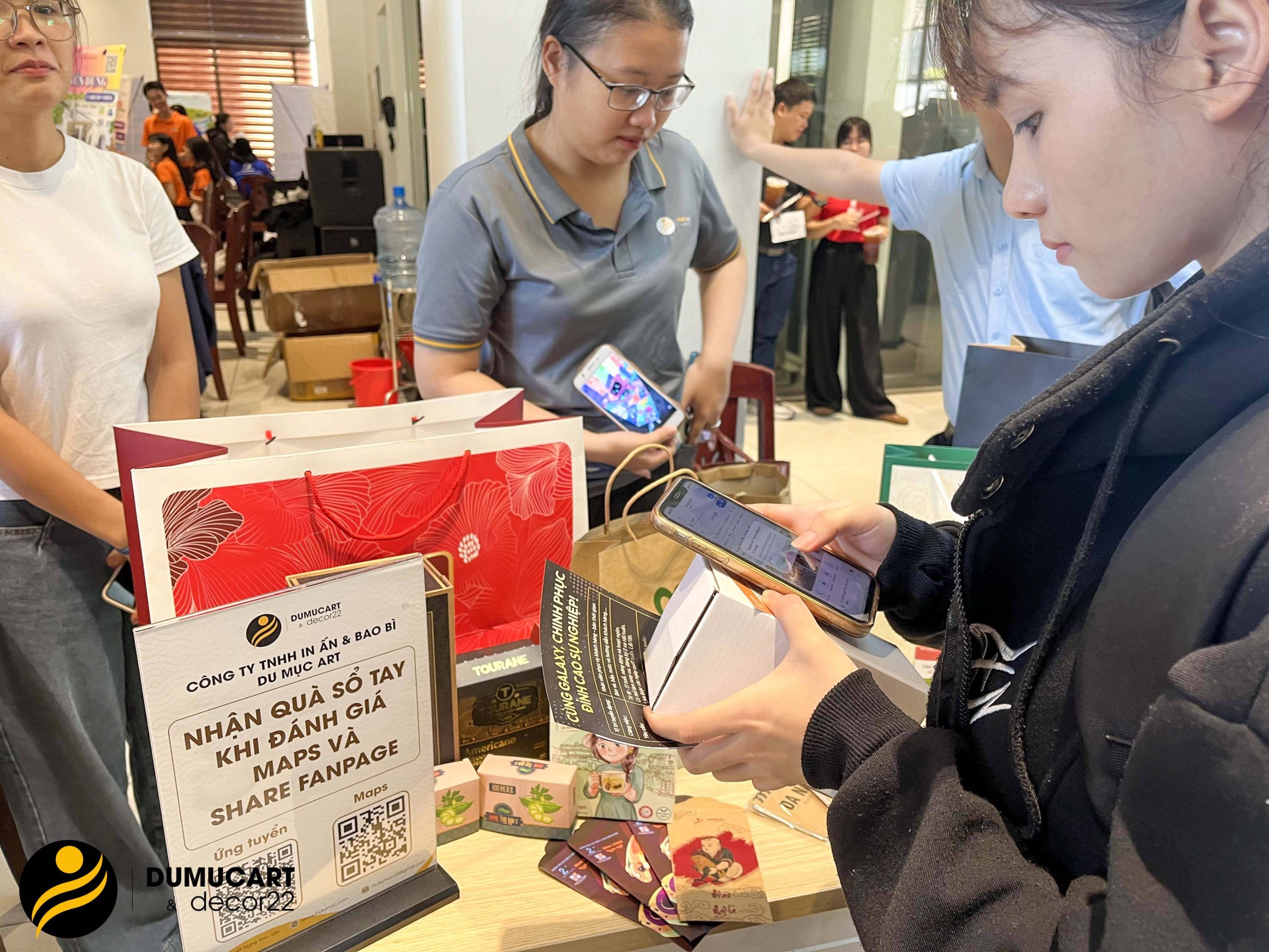 Nhà In Du Mục Art cùng sinh viên Trường Đại Học Duy Tân tham gia ngày hội việc làm