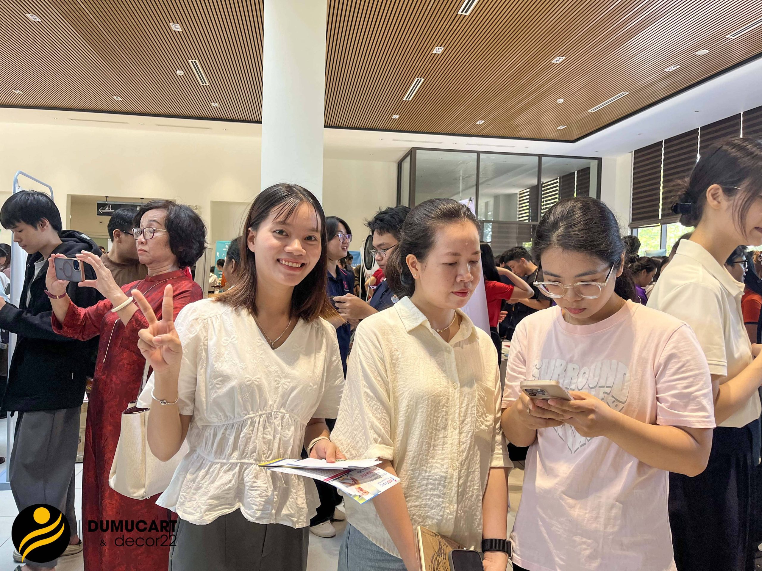 Nhà In Du Mục Art cùng sinh viên Trường Đại Học Duy Tân tham gia ngày hội việc làm