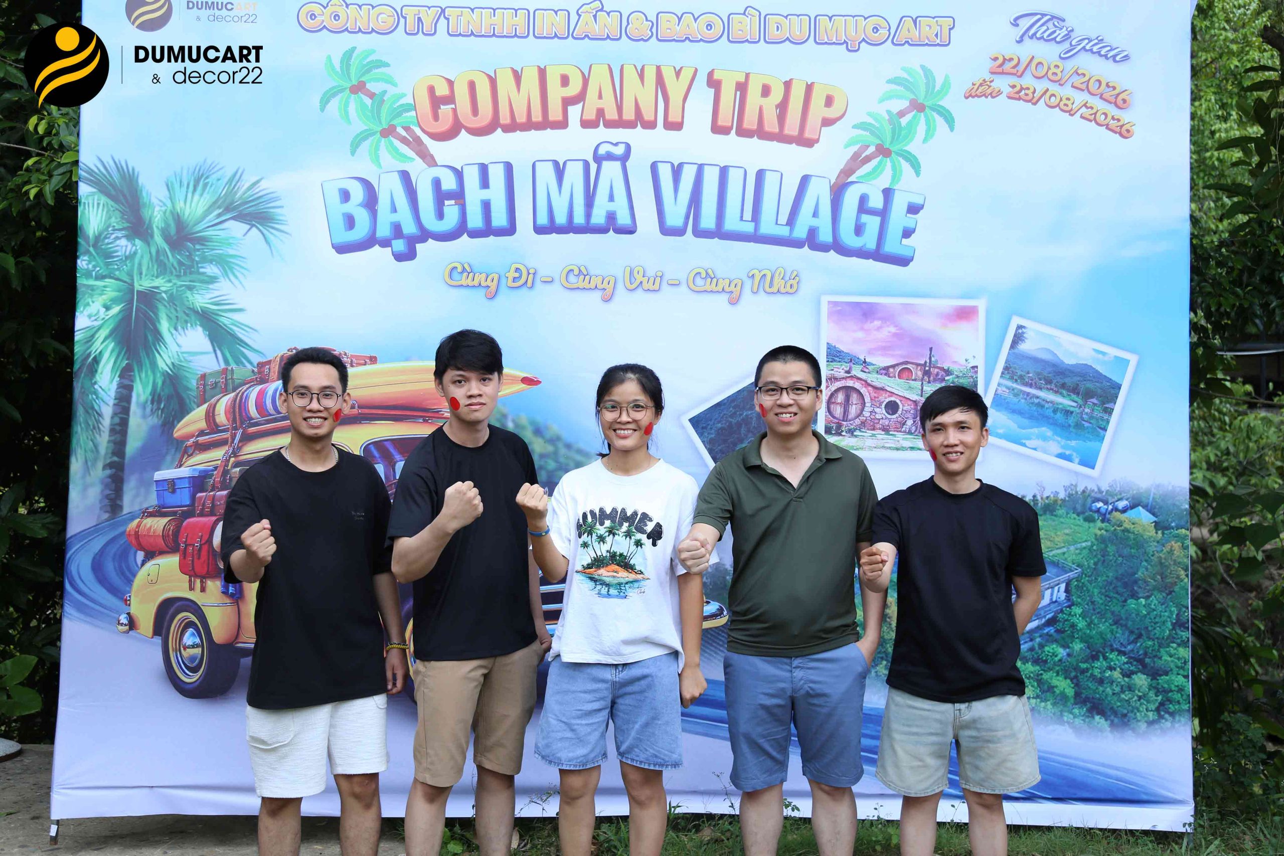 in du mục art đi chơi bạch mã