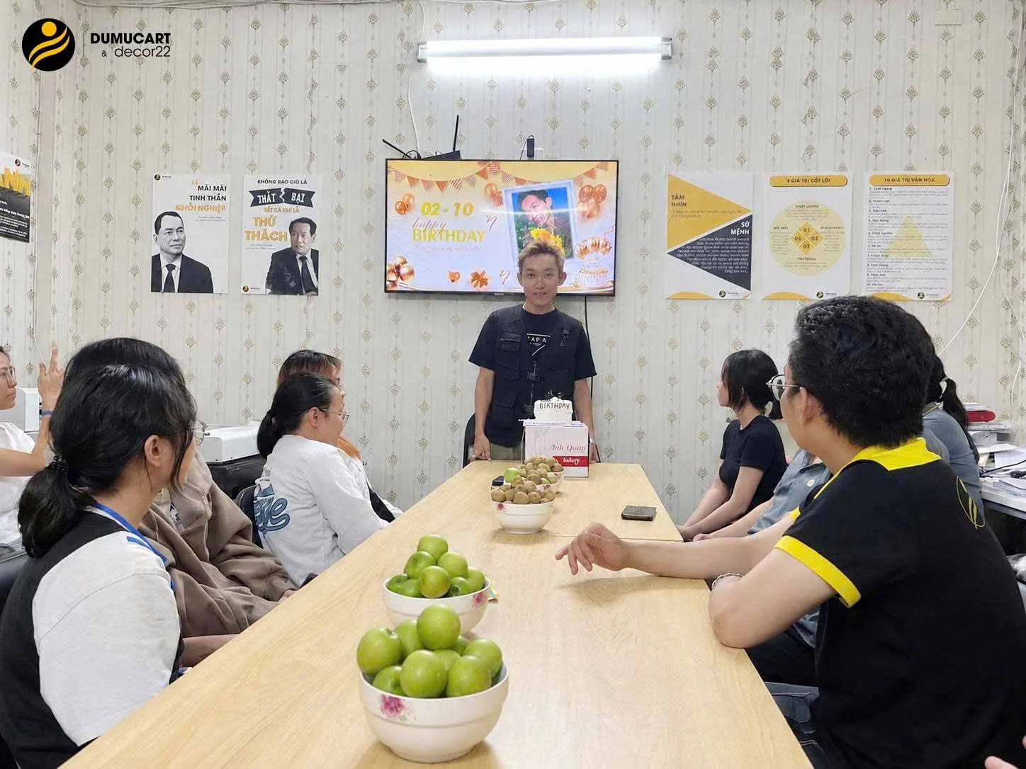 in du mục art tổ chức sinh nhật tháng 09 cho nhân viên